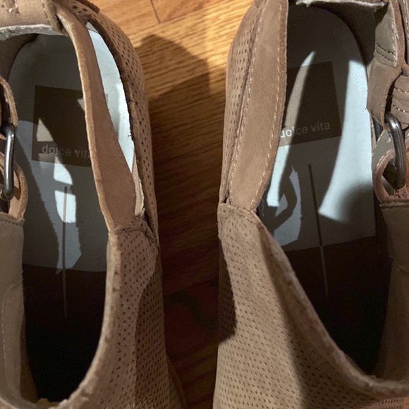 Tan/beige perforated Dolce Vita booties - Picture 3 of 5
